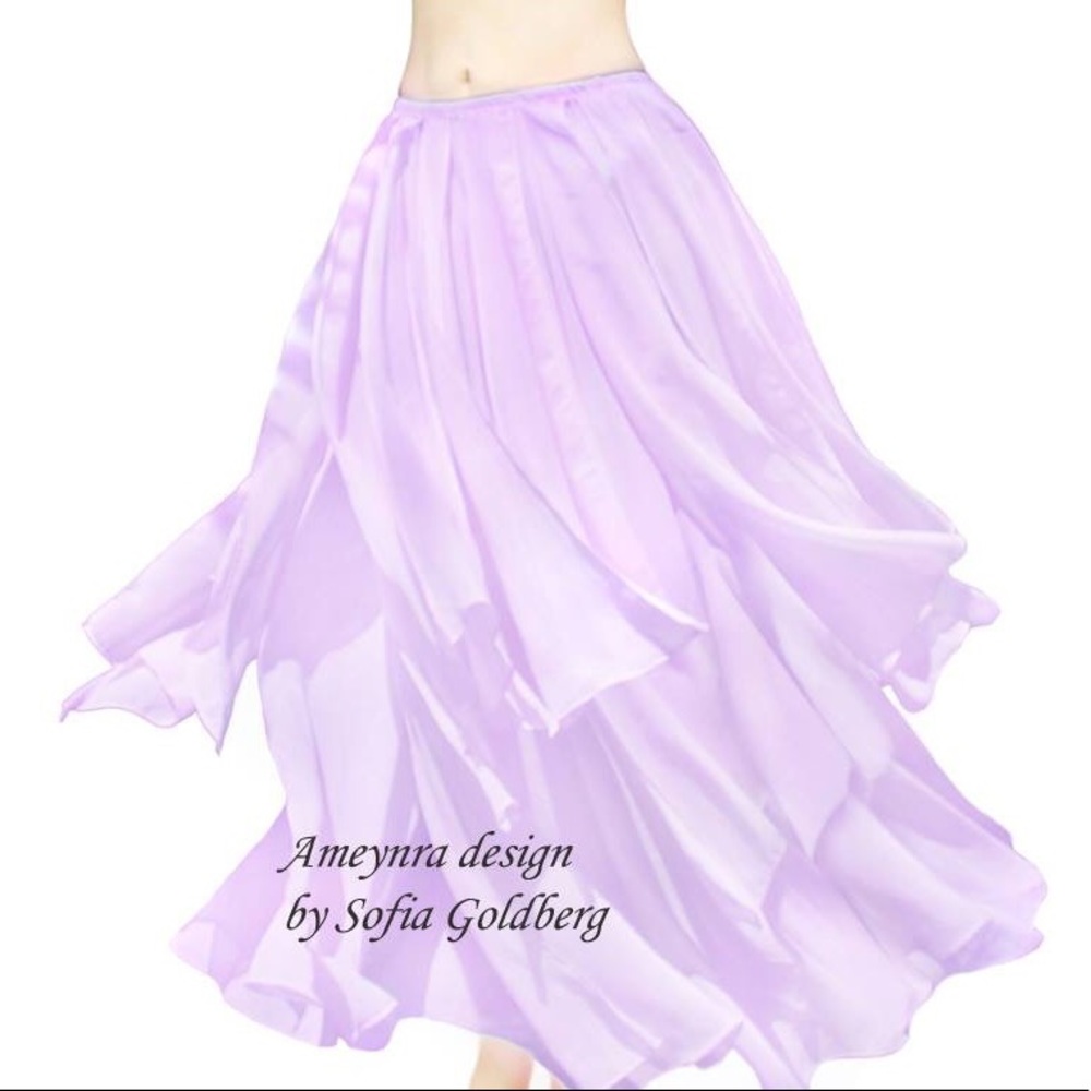 Ameynra Bellydance skirt. Light Lilac chiffon. With petals. New